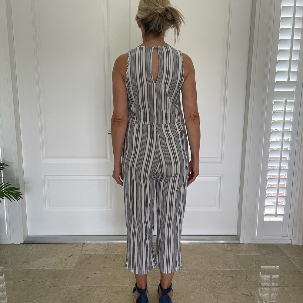 Cool & comfortable jumpsuit size xs - Picture 5 of 5